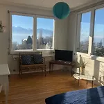 La Maison Des Copains Bed & Breakfast 3*