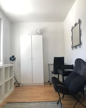 La Maison Des Copains