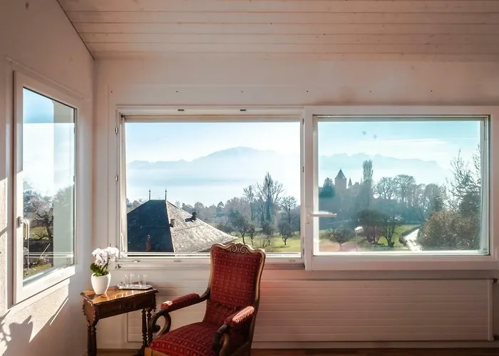 La Maison Des Copains