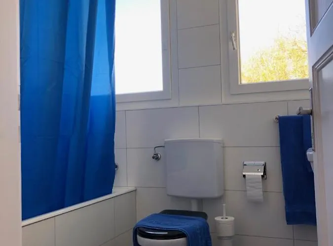 La Maison Des Copains