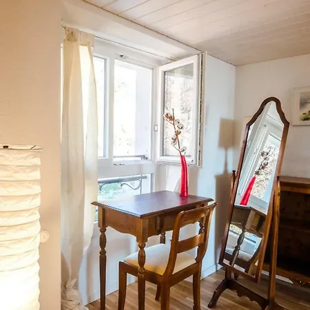 La Maison Des Copains Bed and breakfast
